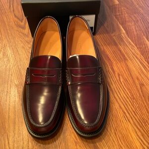 Banana Republic Women Penny Loafer NWOT Never worn by